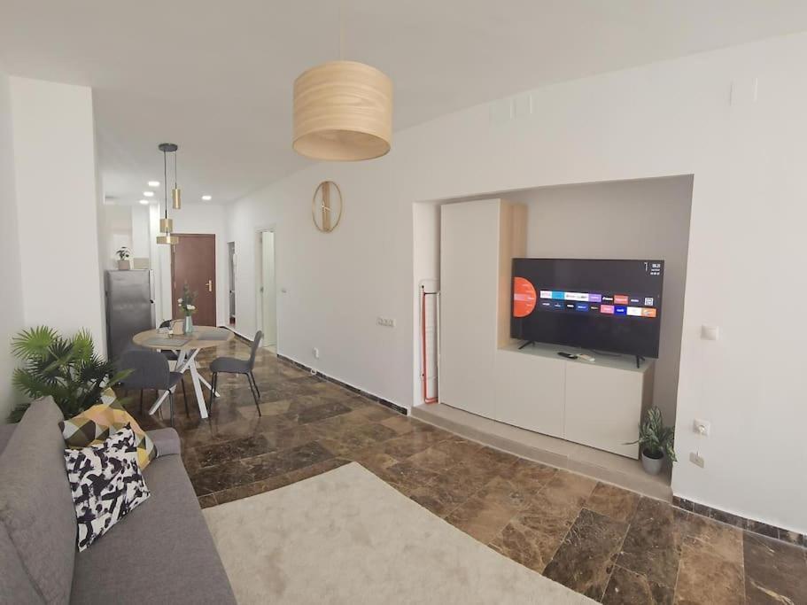Tao City Center Apartment With Fee Wifi And Air Con By Namaste Elite Torremolinos Exteriér fotografie