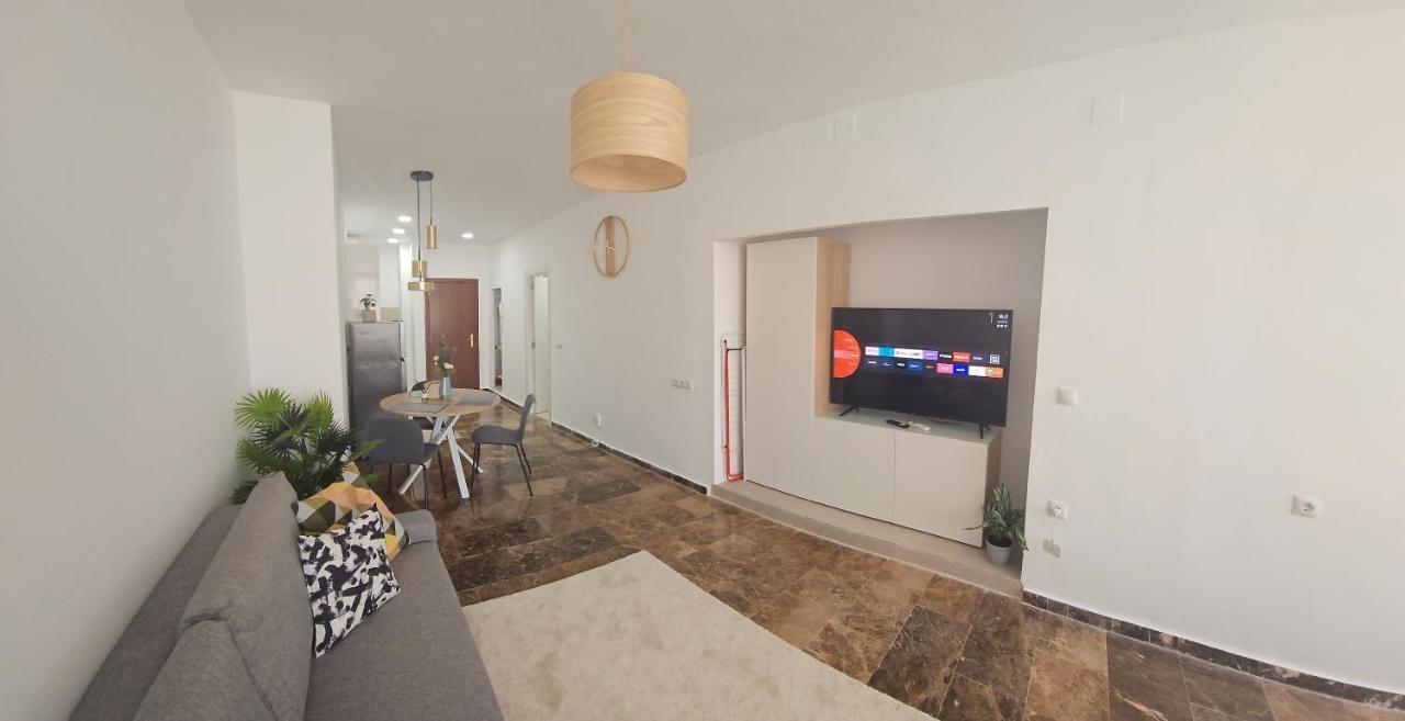 Tao City Center Apartment With Fee Wifi And Air Con By Namaste Elite Torremolinos Exteriér fotografie