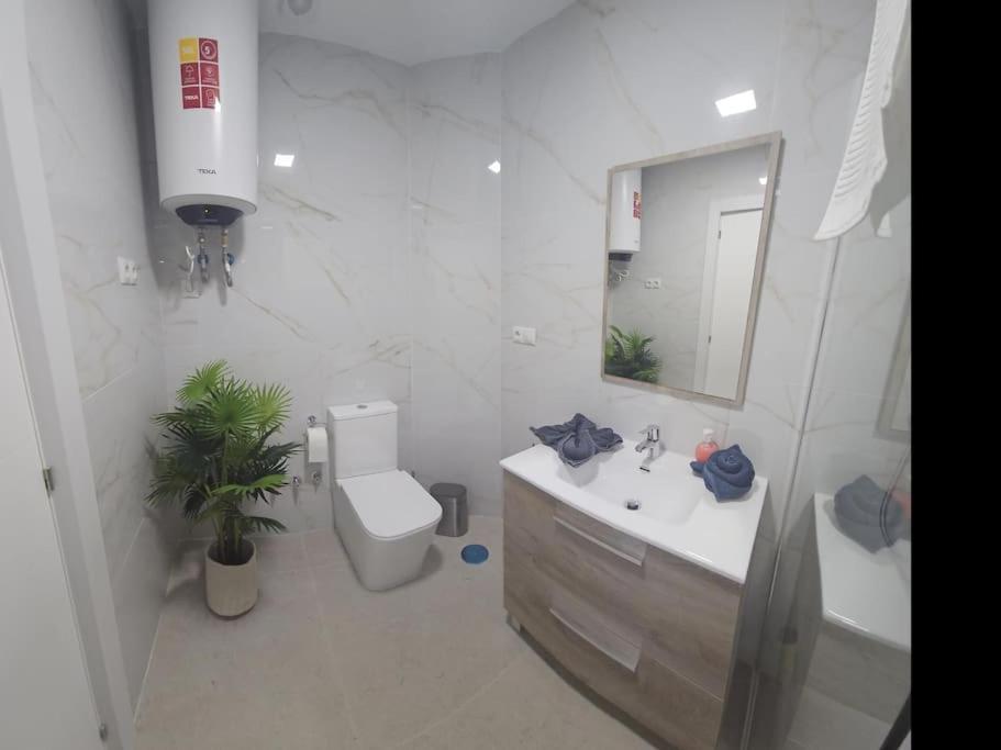 Tao City Center Apartment With Fee Wifi And Air Con By Namaste Elite Torremolinos Exteriér fotografie