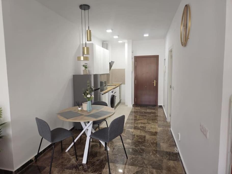 Tao City Center Apartment With Fee Wifi And Air Con By Namaste Elite Torremolinos Exteriér fotografie